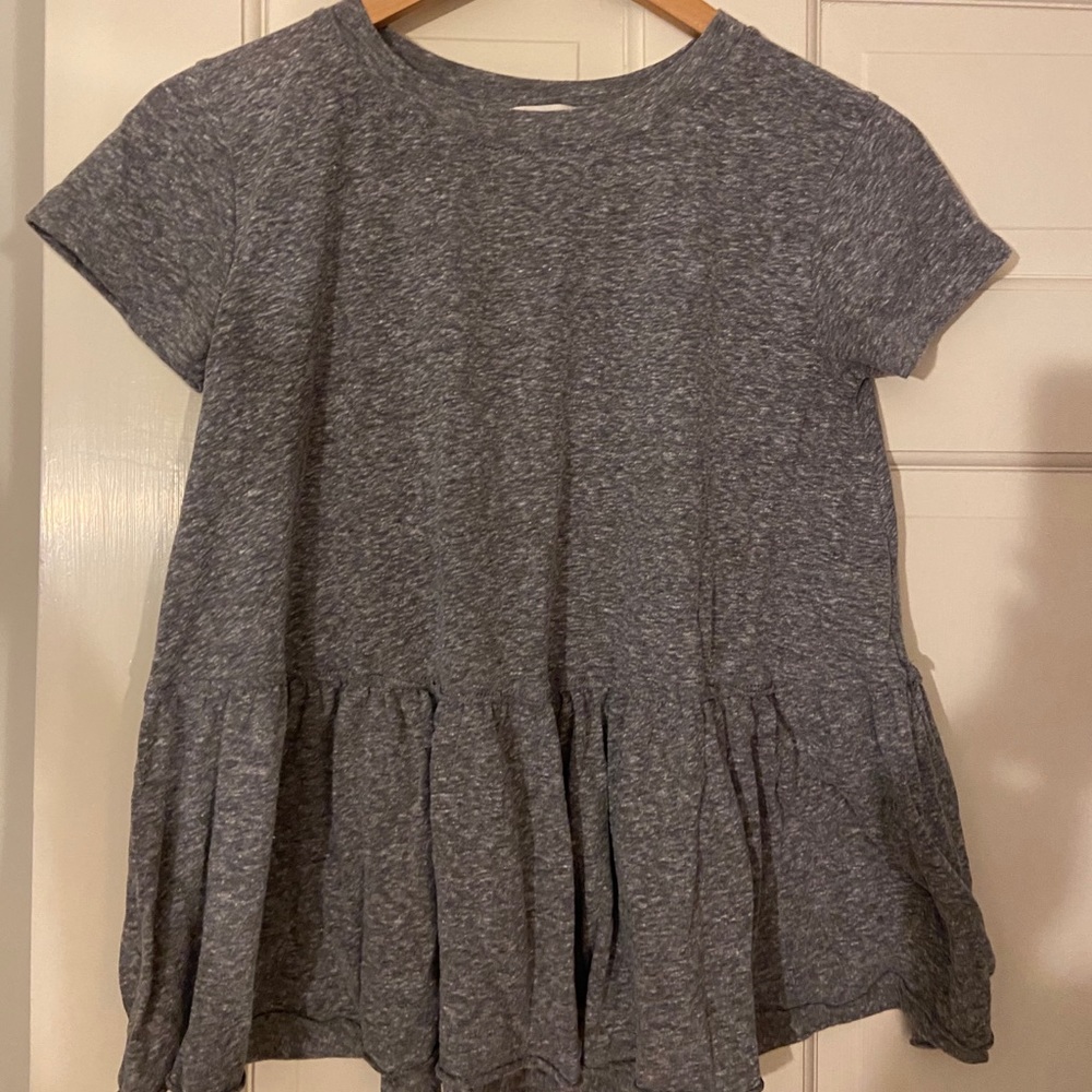 gray ruffle shirt